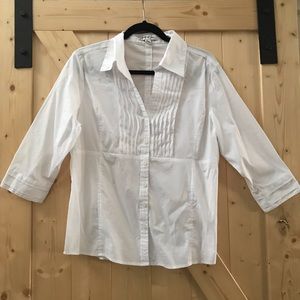 White cotton/ polyester blouse new worn once.
